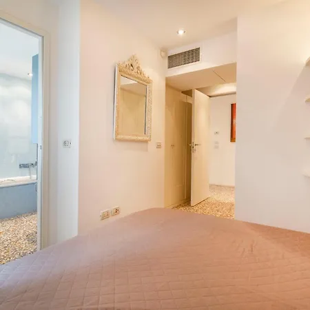 Friari Suite-luxury Apt. Close To Rialto Bridge Apartment Venice